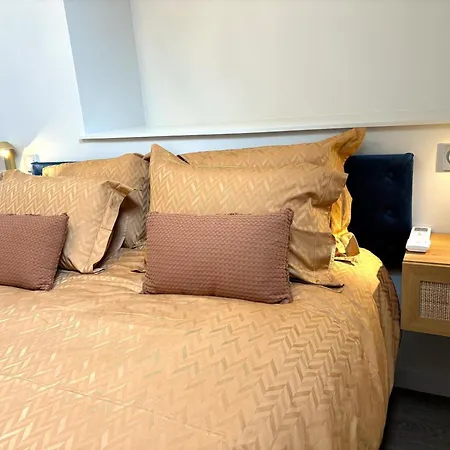 Authentique En Auvergne, 8 Pers, Animaux Admis - Fr-1-489-577 *