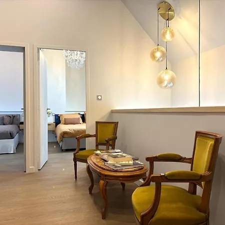 Authentique En Auvergne, 8 Pers, Animaux Admis Landhaus *