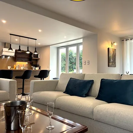 Authentique En Auvergne, 8 Pers, Animaux Admis Landhaus