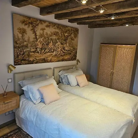 Authentique En Auvergne, 8 Pers, Animaux Admis Landhaus