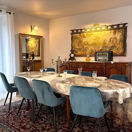 Authentique En Auvergne, 8 Pers, Animaux Admis Landhaus *