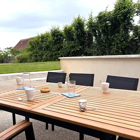 Authentique En Auvergne, 8 Pers, Animaux Admis Autry-Issards