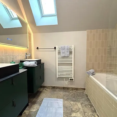 Authentique En Auvergne, 8 Pers, Animaux Admis - Fr-1-489-577 Autry-Issards