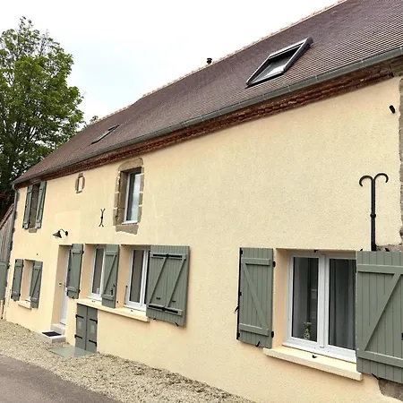 Authentique En Auvergne, 8 Pers, Animaux Admis *