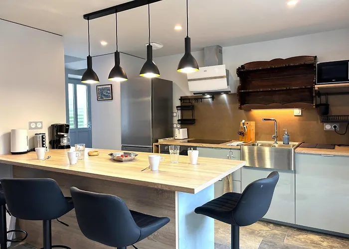 Authentique En Auvergne, 8 Pers, Animaux Admis - Fr-1-489-577 * Autry-Issards