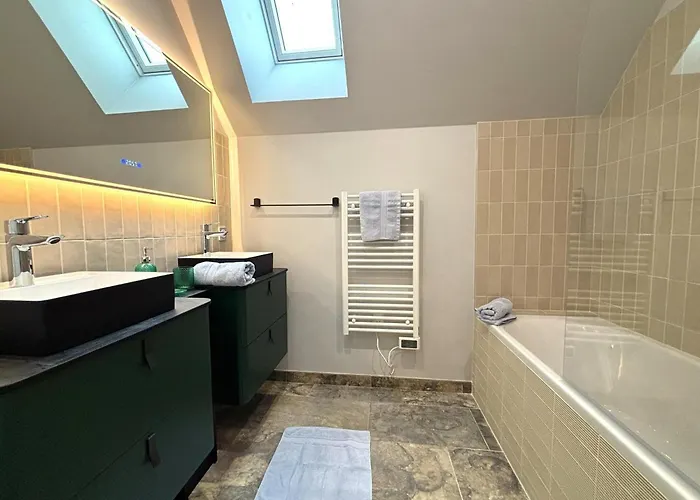 Authentique En Auvergne, 8 Pers, Animaux Admis - Fr-1-489-577 Autry-Issards